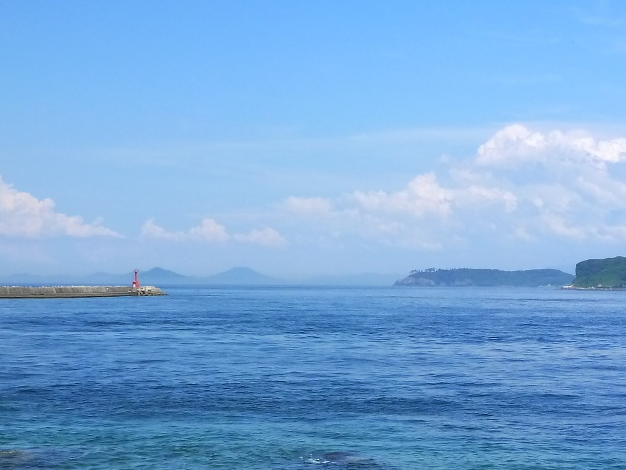 佐賀の海 (唐津沖)で散骨は【株式会社はるか】へ